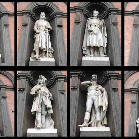 ナポリPiazza Carita' Centro Storicoアパートメント エクステリア 写真
