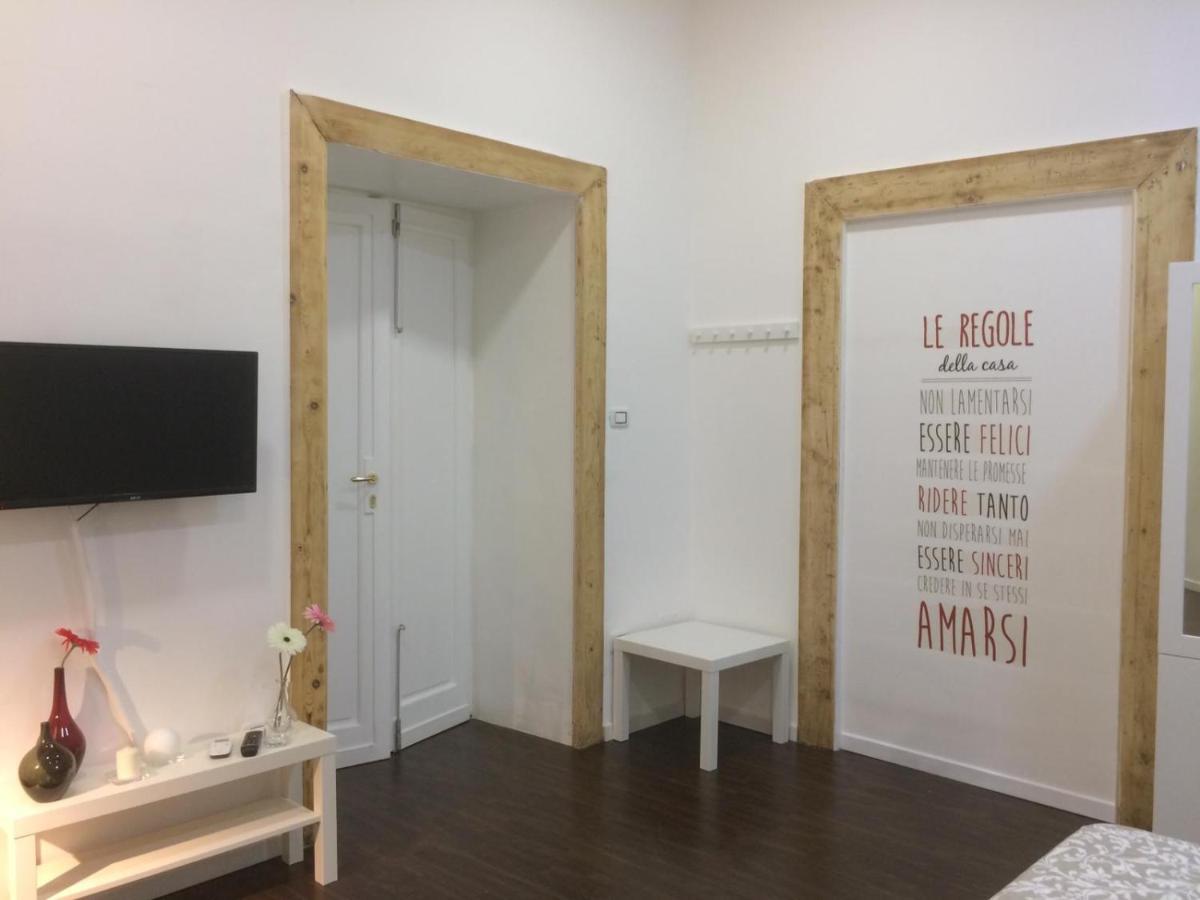 ナポリPiazza Carita' Centro Storicoアパートメント 部屋 写真