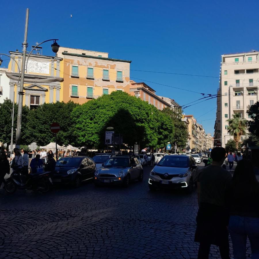 ナポリPiazza Carita' Centro Storicoアパートメント エクステリア 写真